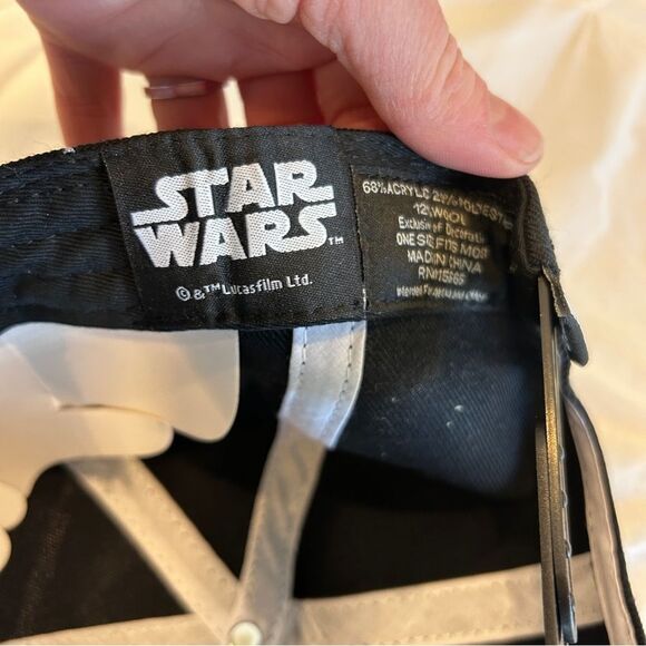 NWT Disney Star Wars Original Snapback Kylo Ren First Order Sub Cap Black OSFM - Picture 6 of 9